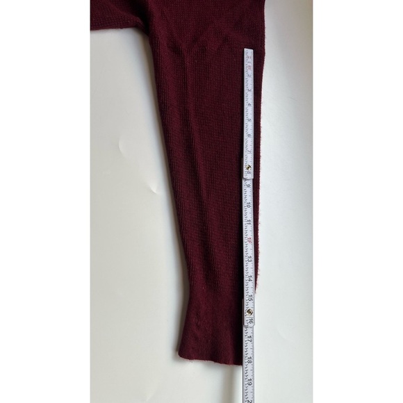 Madewell Cashmere Long Sleeve Crew Neck Sweatshirt - Picture 9 of 10
